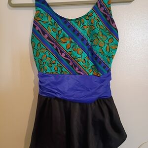 VTG Mainstream Women's Floral Patterned‎ One Piece Swimsuit Sz M